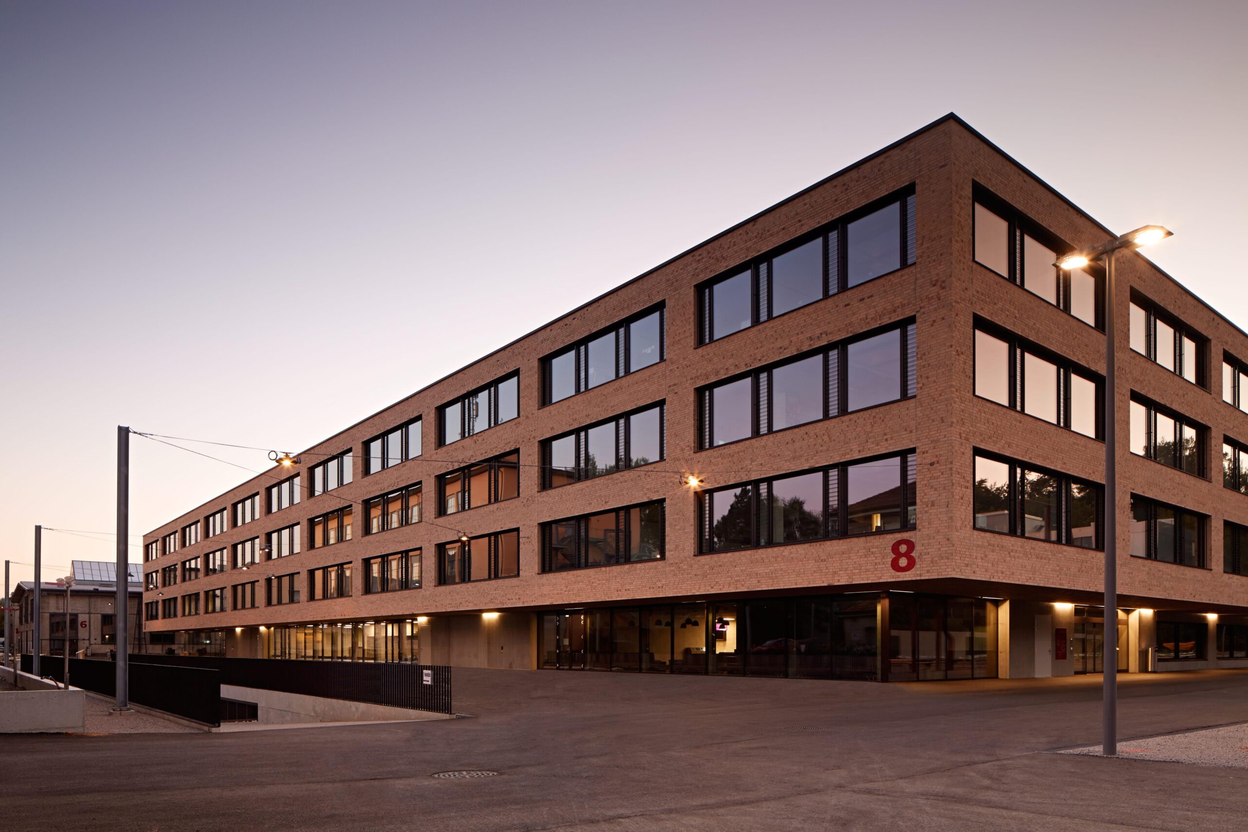 Institutsgebäude Fabrikstrasse 8 Aussen B