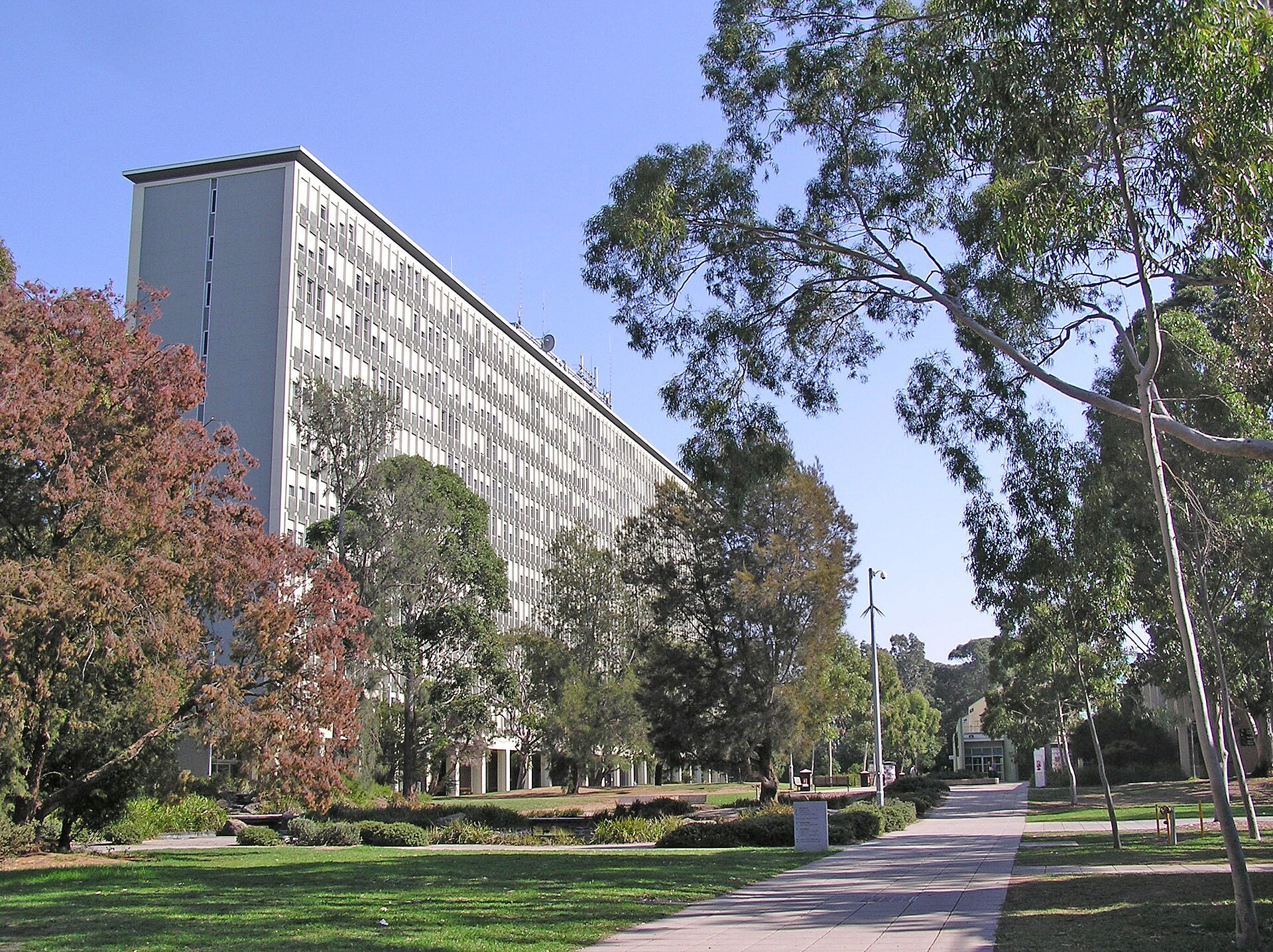 Monash University Clayton campus - Robert Menzies Building viewed near Menzies fountain